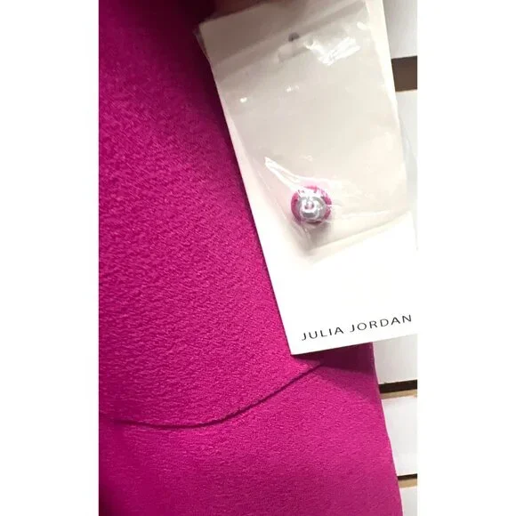 Julia Jordan NWT Knot Neck Neon Pink Halter Jumpsuit - Picture 4 of 10